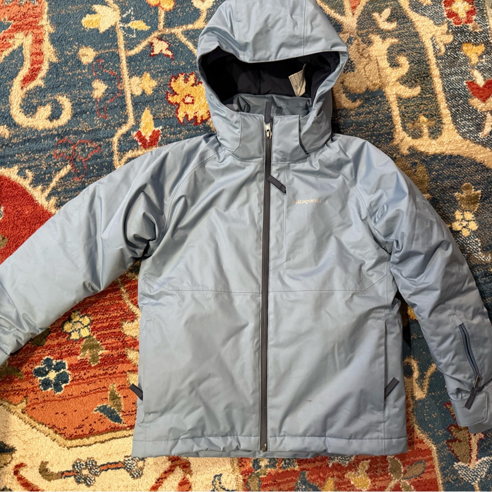 Patagonia Kids Gray Puffer Jacket. Like new! Size small.